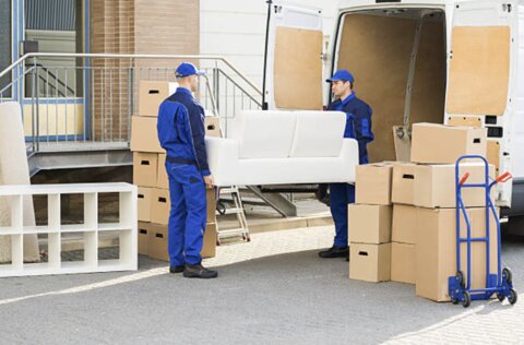 Möbeltransport nach Deutschland – LKW mit Ladung